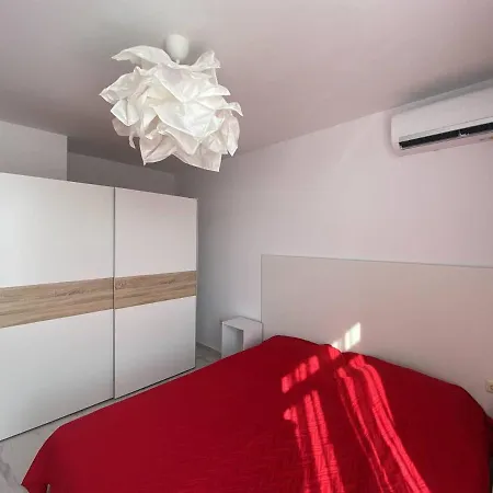 Поморие Апартамент С 1 Спальней Облака Apartment *